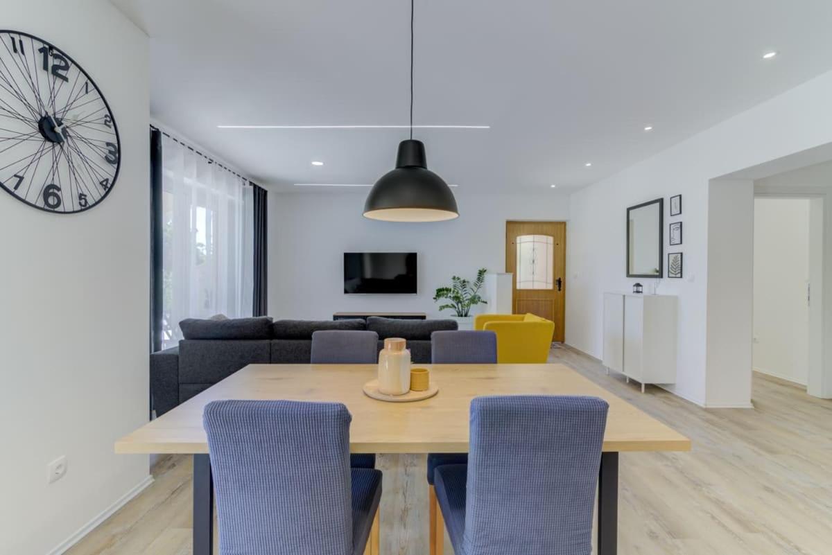Apartmán Nv Sun 23 By Aneo Travel Novi Vinodolski Exteriér fotografie